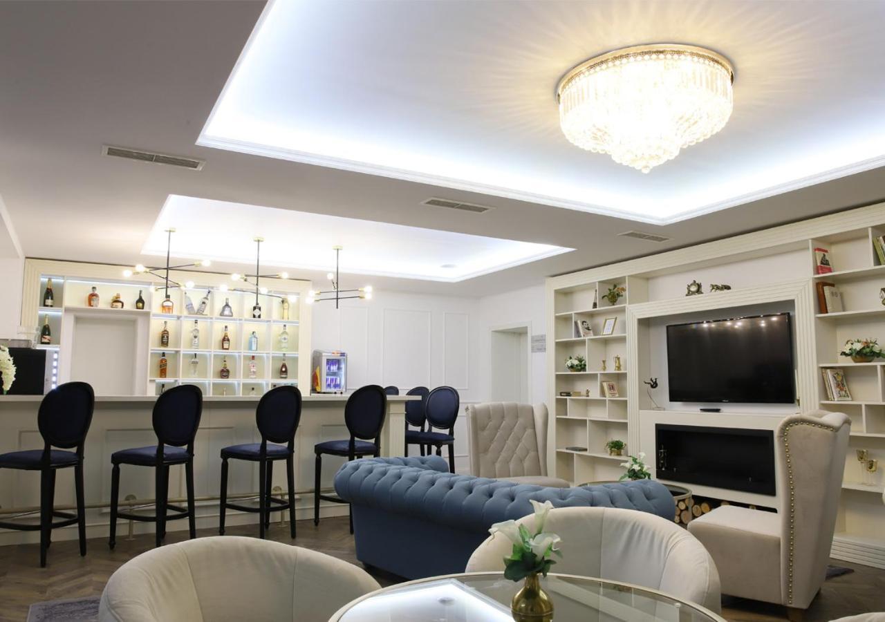 Monte Vedetta Hotel Sliven Eksteriør billede