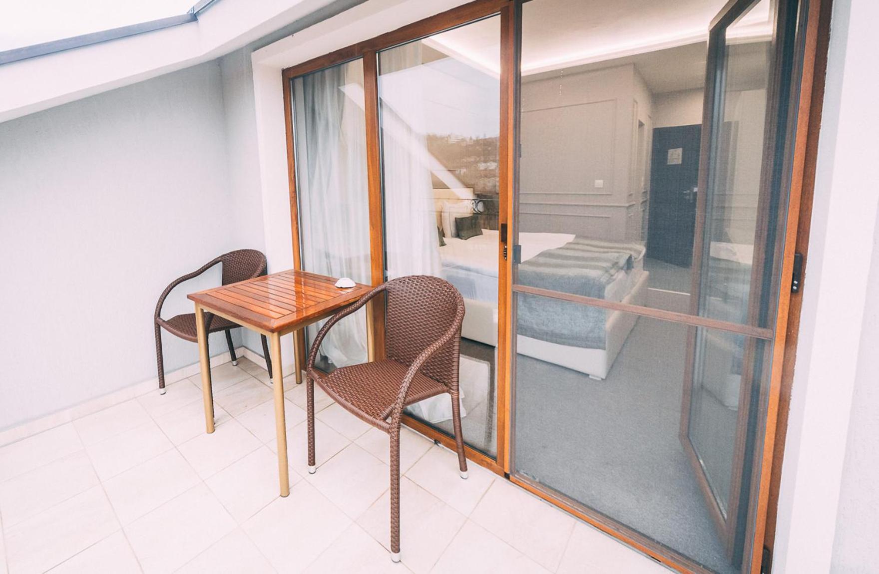Monte Vedetta Hotel Sliven Eksteriør billede